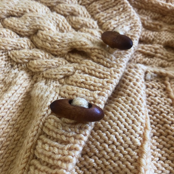 Handmade wool blend knit sweater - Picture 8 of 8
